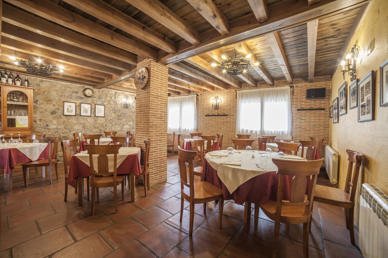 La Casona Del Herrero Navaleno Exterior photo